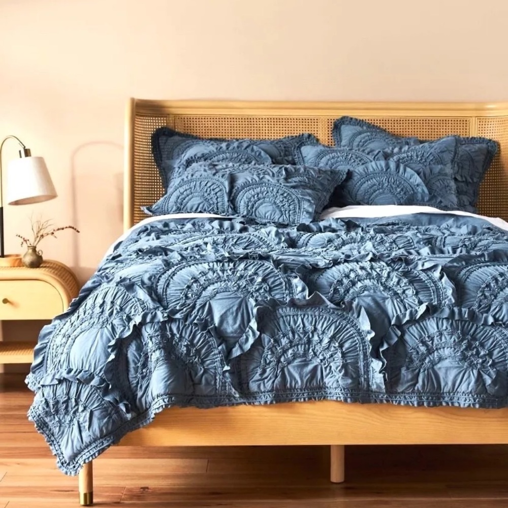 Anthropologie Rivulets Quilt Textured Ruffles Medium Blue Queen Size - Picture 1 of 6